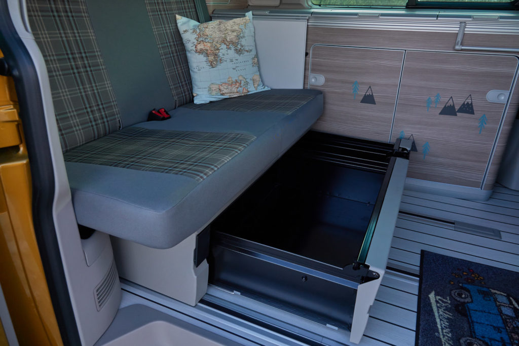 VW T6 California Innenraum Schublade Sitzbank