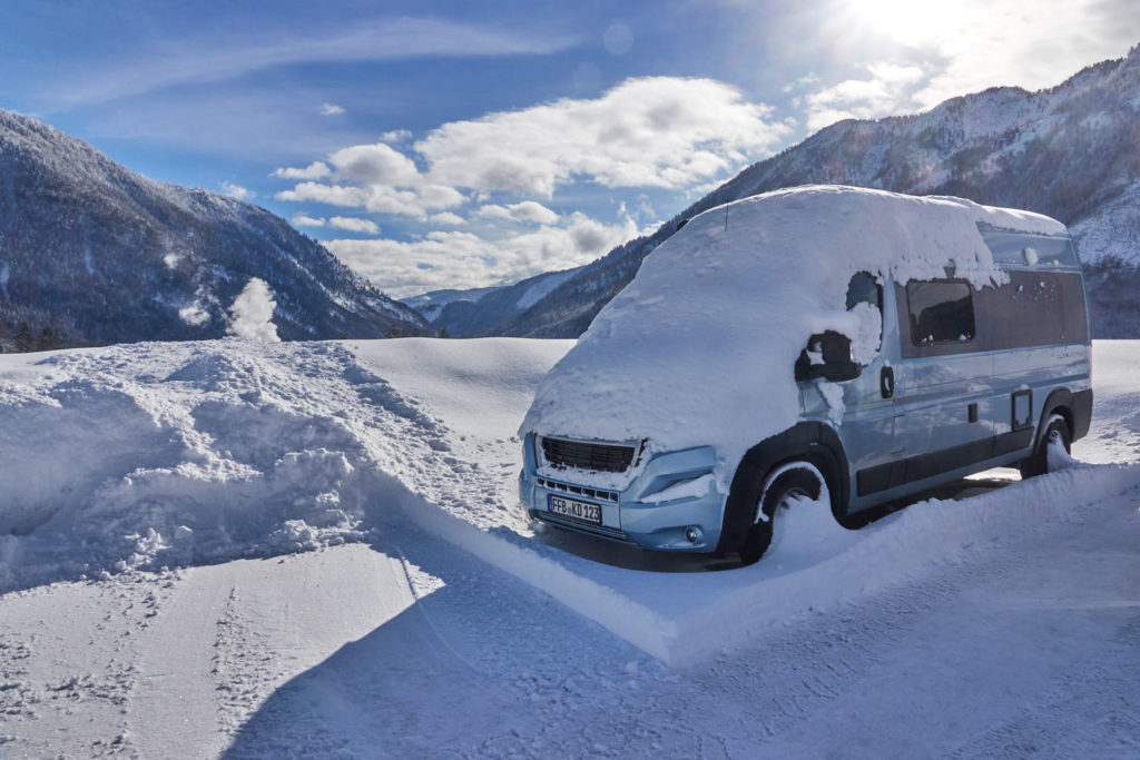 Kastenwagen kaufen Tourne Winter Berge