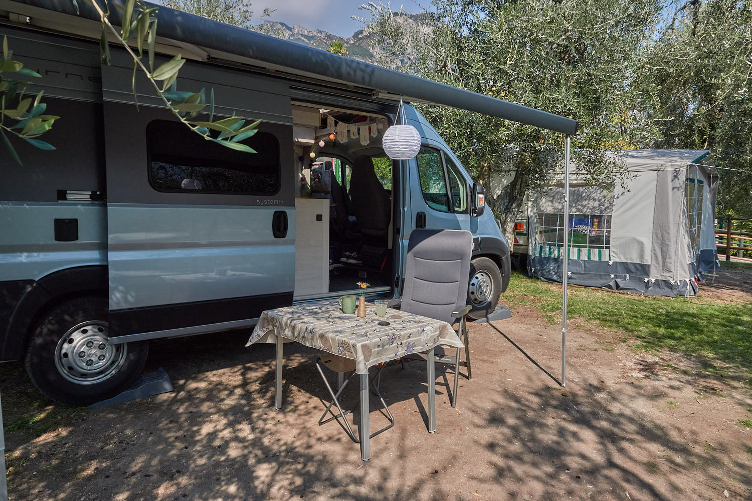 Camping Zubehör im Wohnmobil/Kastenwagen in 2023
