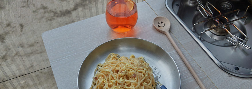 Spaghetti Carbonara aus der Camper Küche