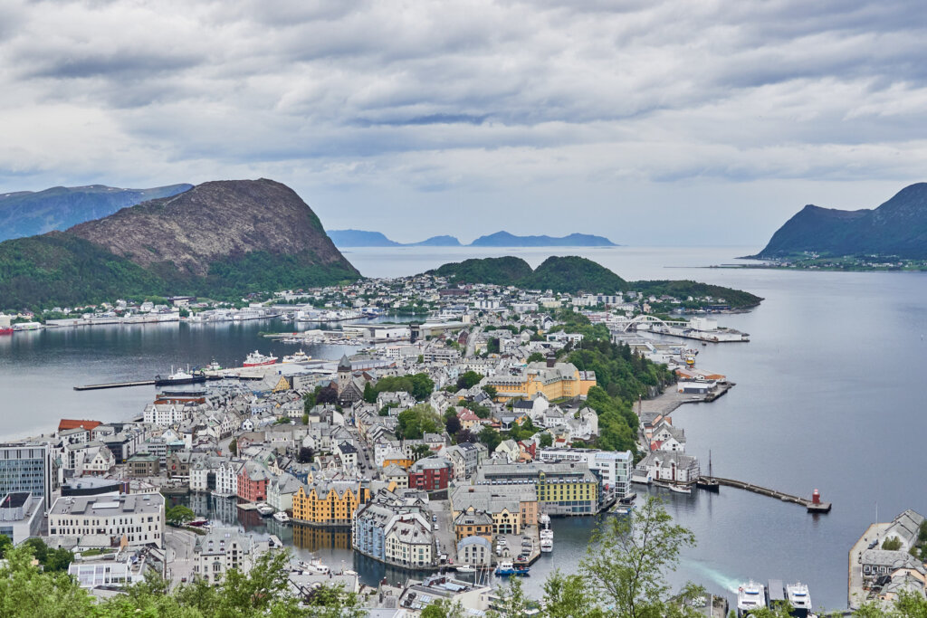 Ausblick über Alesund vom Hausberg Aksla