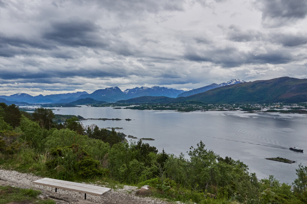 Ausblick vom Hausberg Aksla auf Alesund