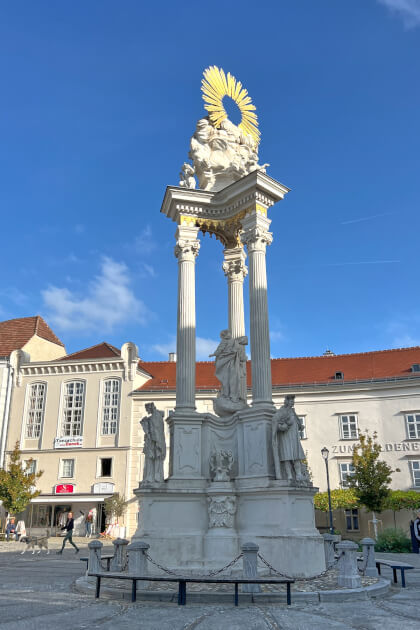 Sehenswürdigkeit Krems an der Donau Dreifaltigkeitsplatz